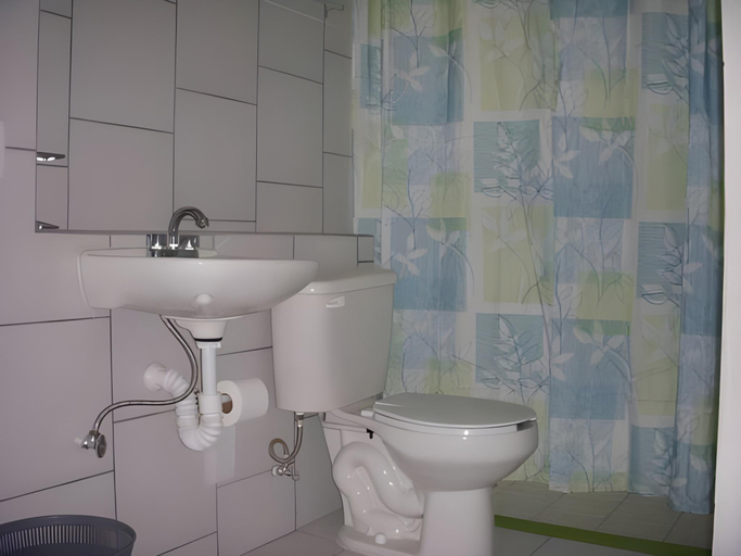 Bathroom 4, Hotel del Refugio, Guadalajara