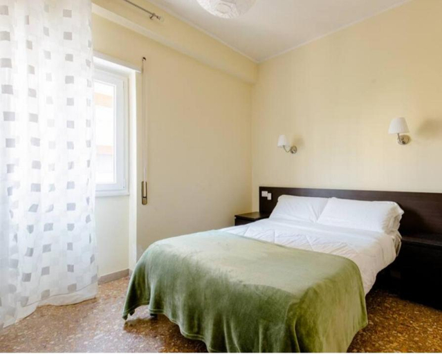 Bedroom 5, Eco bed and breakfast Marela, Rome