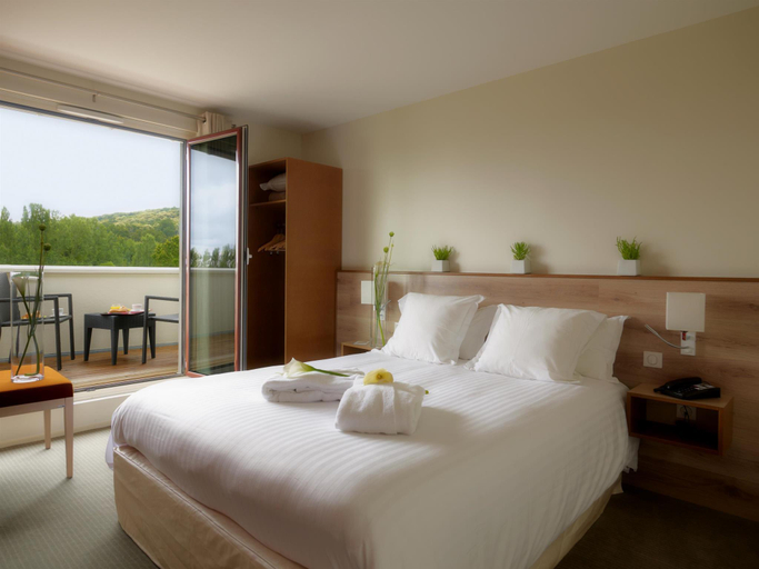 Bedroom 2, Best Western Plus l’Oree Paris Sud, Essonne