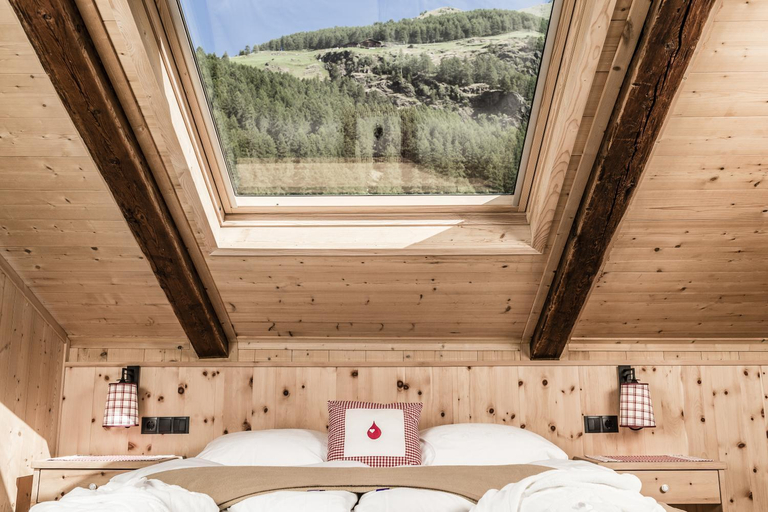 Bedroom, Hotel Oberraindlhof, Bolzano