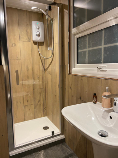 Bathroom 5, The Orchard Hideaway, Shropshire