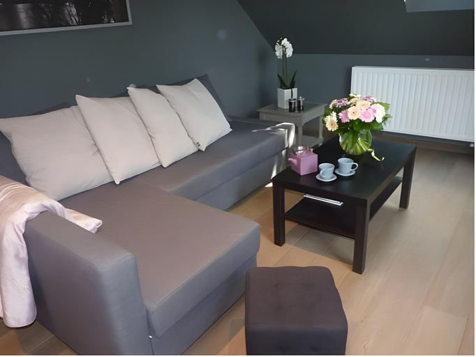 Bedroom 2, B&B Des Heures Claires, Brabant Wallon