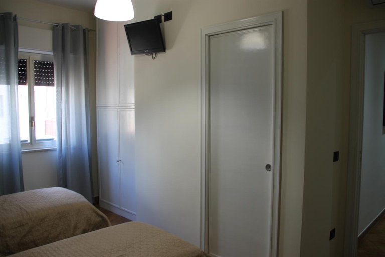 Others 2, B&B Alexander-Room and Breakfast, Palermo