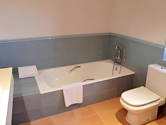 Bathroom 5, Hotel Rural Es Riquers, Baleares