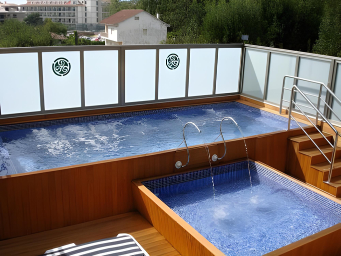 Others 3, Apartamentos Trisquel, Pontevedra
