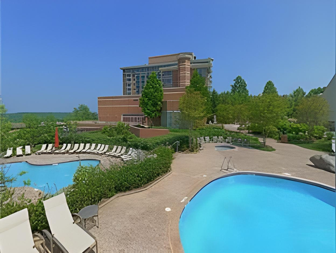 Sport & Beauty 2, Lansdowne Resort and Spa, Loudoun
