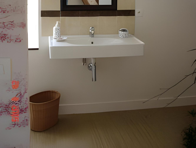 Bedroom 28
