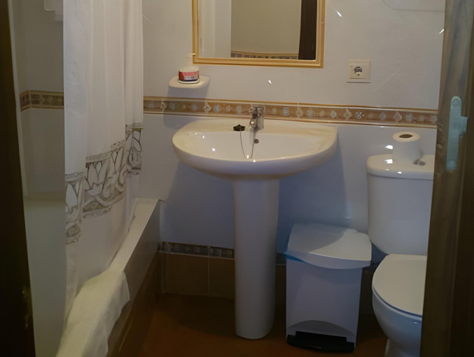 Bathroom 3, Hostal Rural Poqueira, Granada