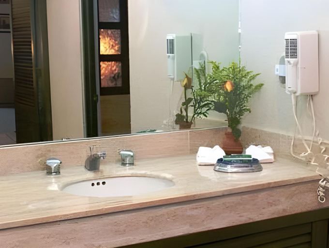 Bathroom 4, Hotel San Francisco, León