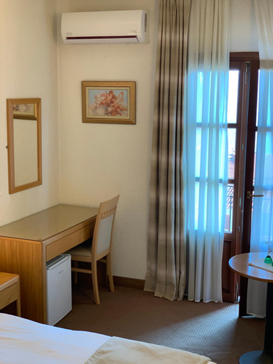 Bedroom 2, Boutique Hotel Parnassia, Central Greece