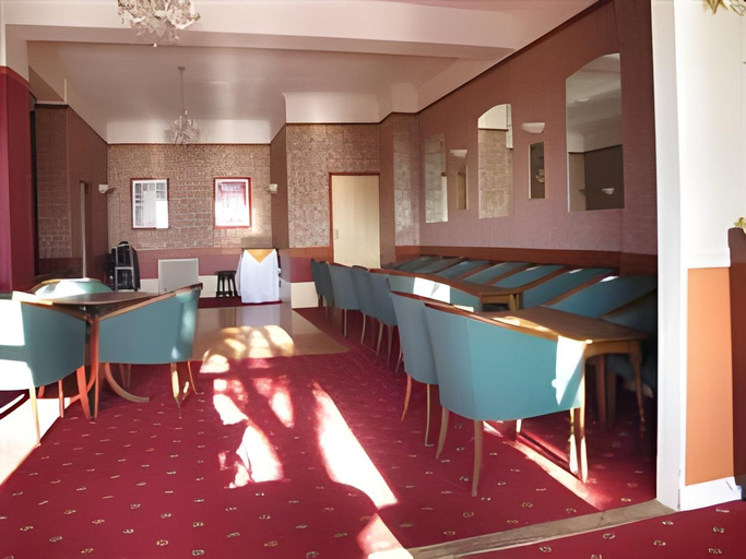Food & Drinks 5, The Southcliff Hotel, Kent