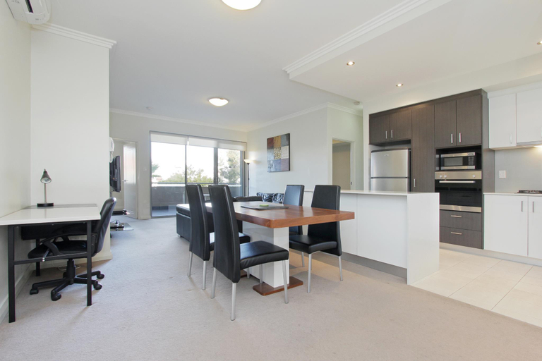Dining Room 7