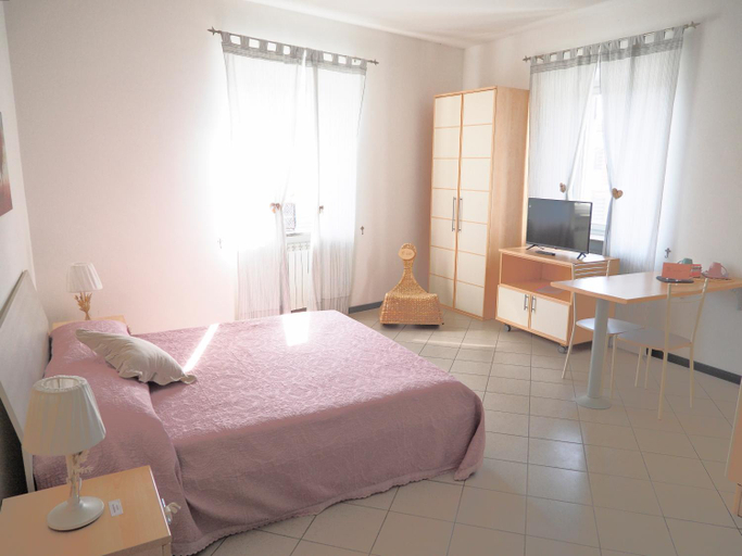 Bedroom 13