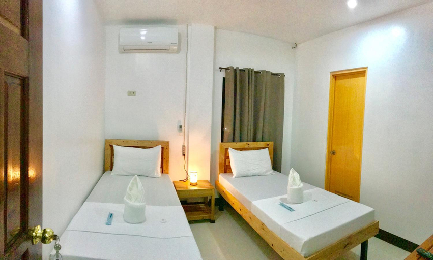 Bedroom 3, Bangles Homestay, Coron
