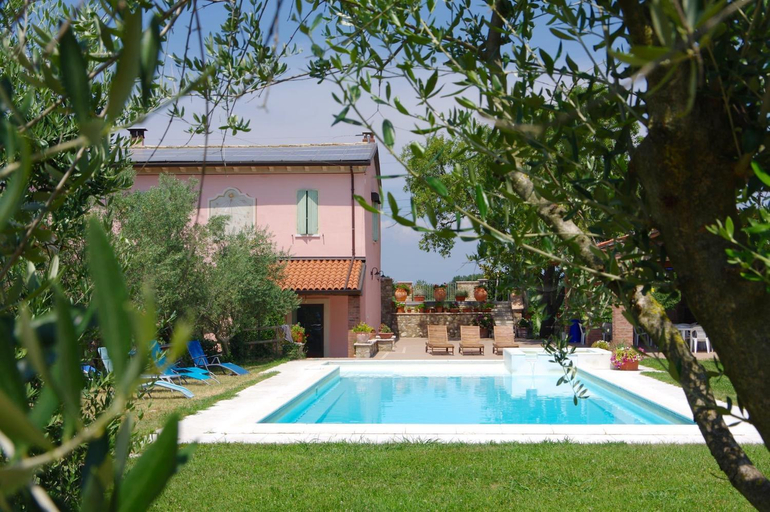 Others 4, Agriturismo La Casa Del Mandorlo, Mantua