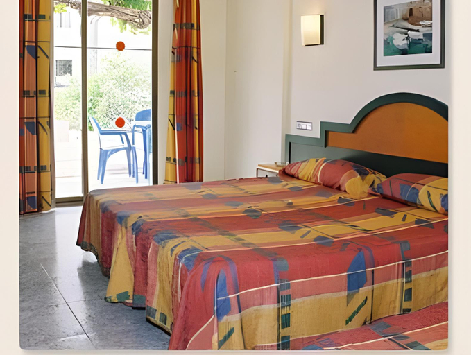 Others 5, Hostal Rosalia, Baleares