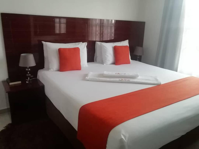 Others 5, Girlie's bed and breakfast, Kweneng North