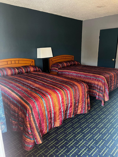 Others 5, American Inn, Sacramento