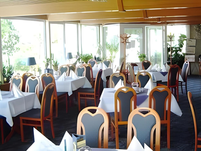 Food & Drinks 2, Haffidyll garni, Rostock