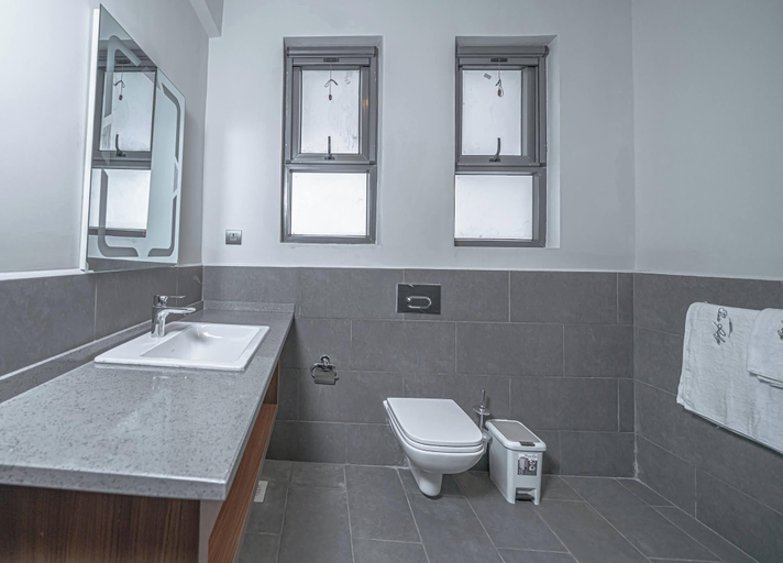 Bathroom 4, Elsie Ridge Apartments by Trianum, Westlands