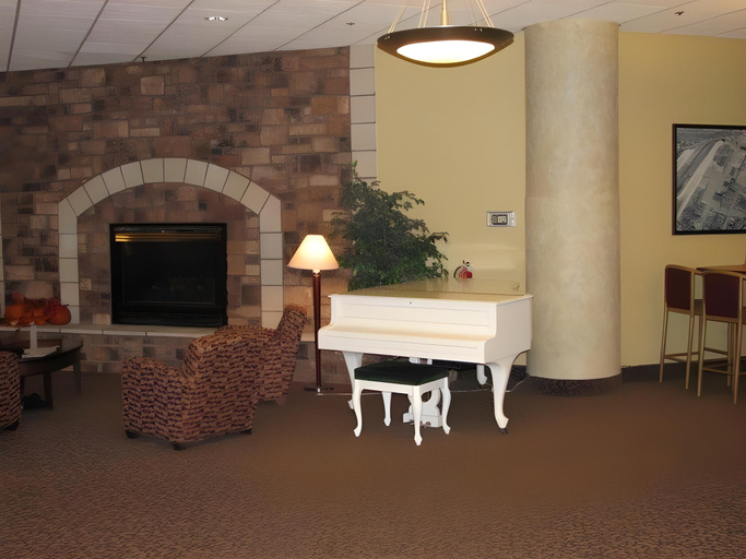 Public Area 2, The Suites Hotel at Waterfront Plaza, Lake Superior