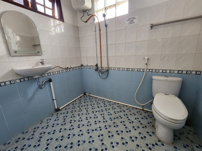 Bathroom 3