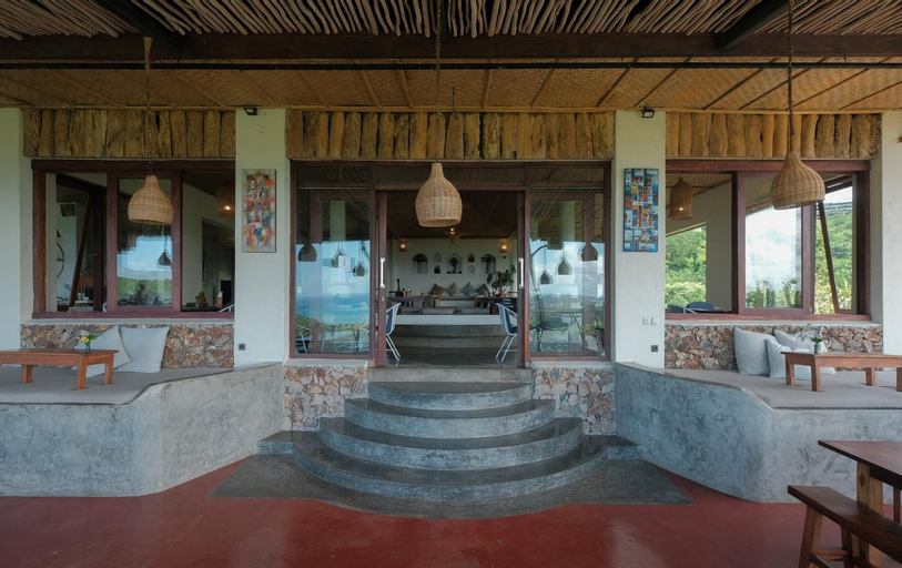 Others 4, Ashtari - Sky, Sea & Nature, Lombok
