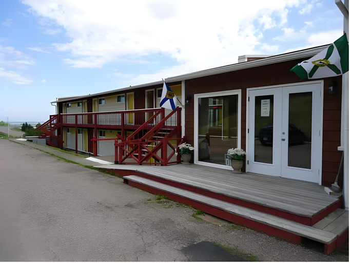 Exterior & Views 1, Duck Cove Inn, Inverness