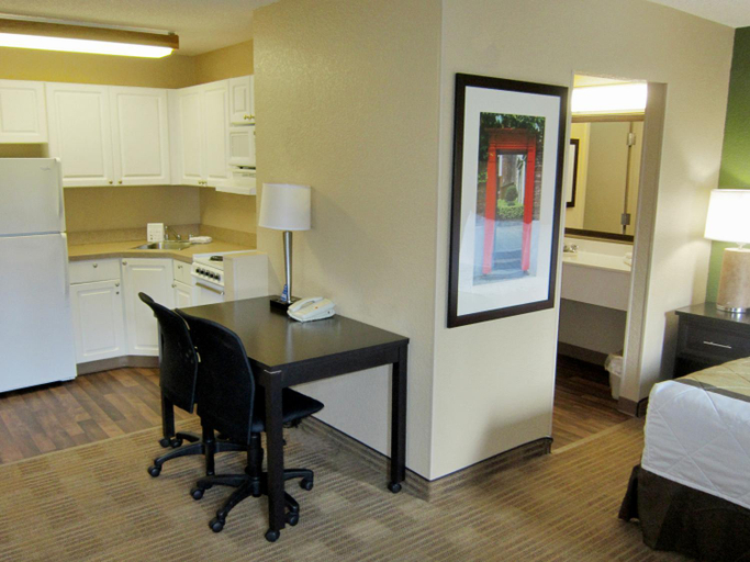 Dining Room 5