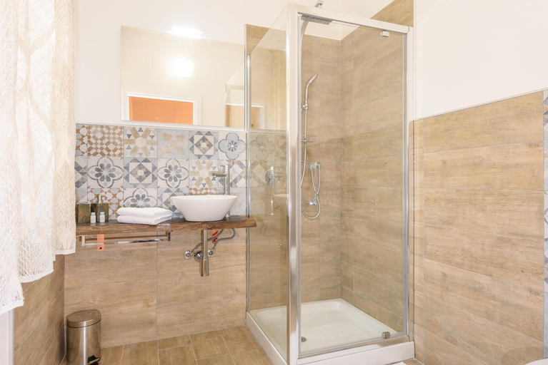 Bathroom 2, Maison Al Parco, Bergamo