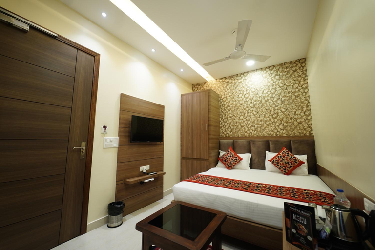 Others 2, hotel s.s royal, Amritsar