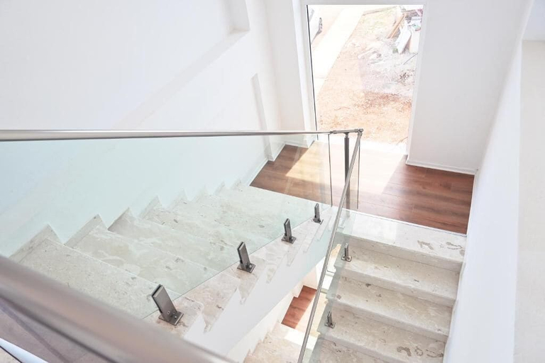 Others 4, Sea & Lake View Villa, Sarandës