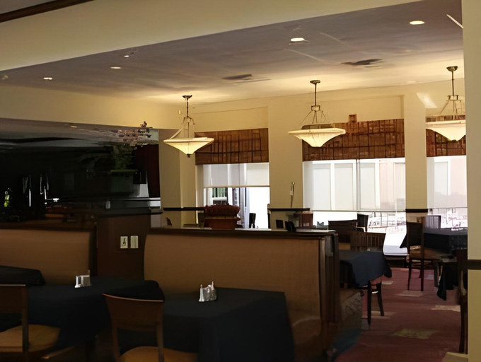 Food & Drinks 5, Hilton Garden Inn Starkville, Oktibbeha
