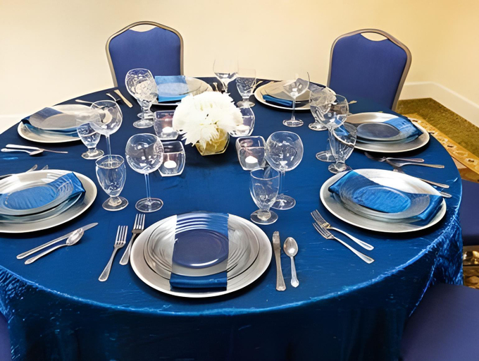 Food & Drinks 5, Holiday Inn Charlotte-Airport Conf Ctr by IHG, Mecklenburg