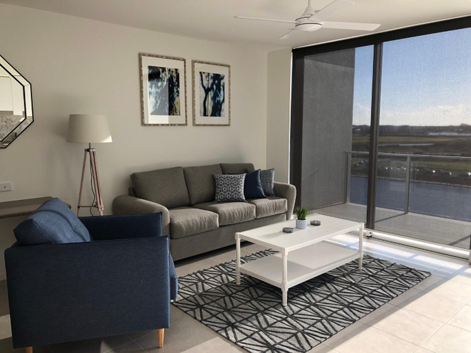 Others 3, Waterline at Oceanside, Caloundra - Kawana