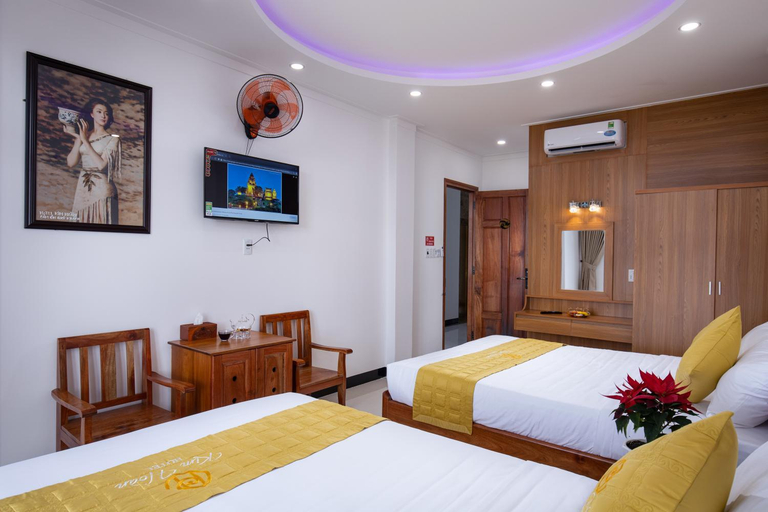 Bedroom 12