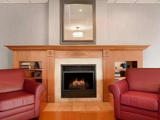 Public Area 3, Comfort Inn & Suites Buffalo Airport, Erie