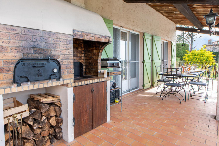 Others 4, Villa Bellet, Alpes-Maritimes