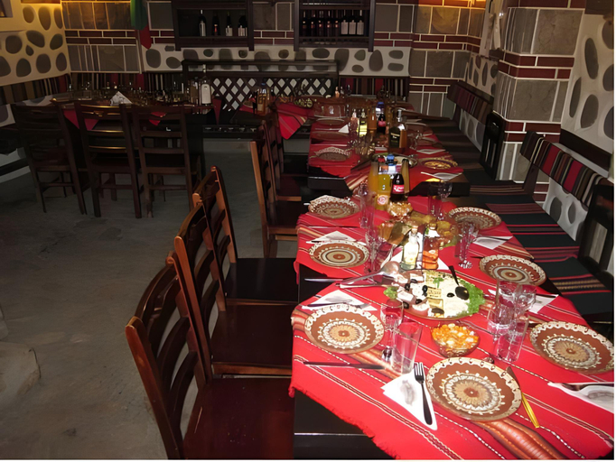 Food & Drinks 2, Matsurev Han, Bansko