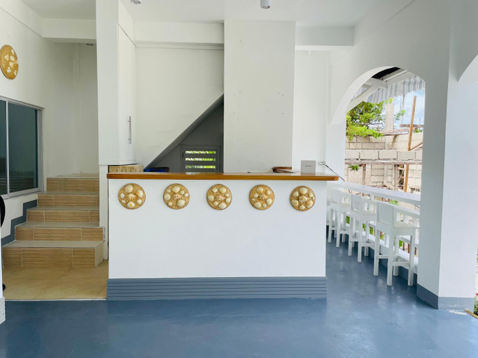 Public Area, Villa Darroca Palawan, Araceli