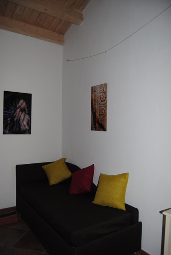 Others 5, Case Giannone, Palermo