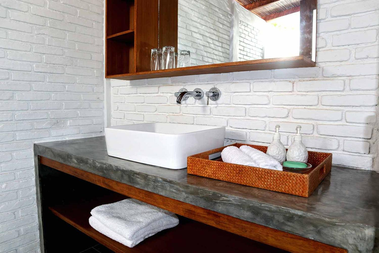 Bathroom 3, White Sands Beach Resort Lembeh, Bitung