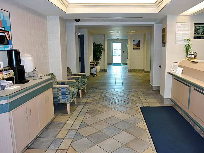 Others 3, PRAIRIE CREST MEDICINE HAT by IHG, Division No. 1