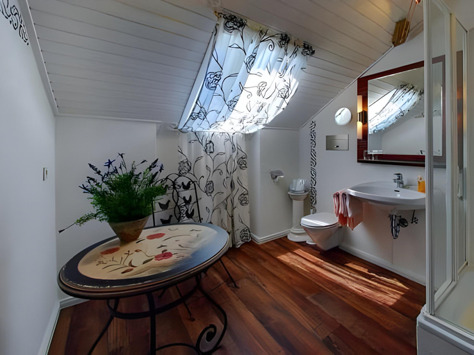Bathroom 4, Boutique Hotel POST ANDECHS, Starnberg