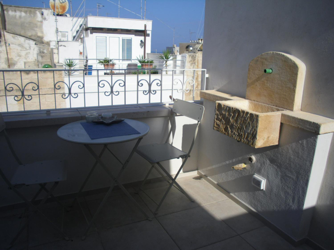 Others 4, Romi', Bari