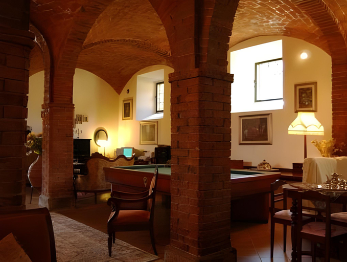 Others 3, Villa Irene, Perugia