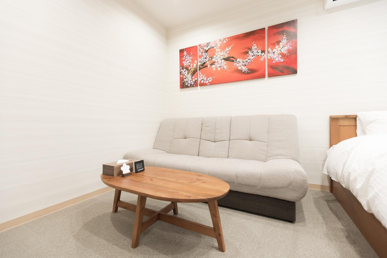 Bedroom 12