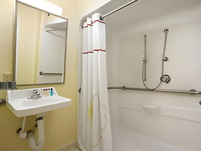 Bathroom 4, MainStay Suites Greensboro, Guilford