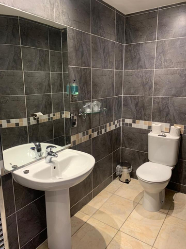 Bathroom 4, Beaufort Hotel , Highland