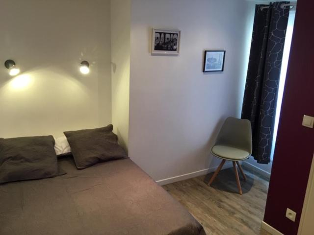 Others 3, HOTEL HOVI DE LA MAIRIE, Seine-Saint-Denis